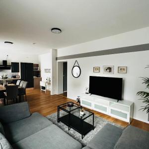 Design Wohnung - 8 Personen - Netflix - Terasse