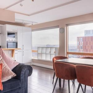 GuestReady - Stunning views from Millenium Tower