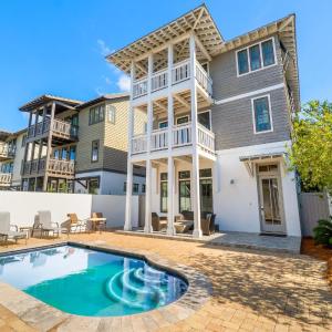 Southern Seaside Cottage and Carriage House