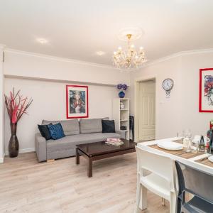 Piasek Apt - Top Location, Patio, Tram&Bus nearby - by Rentujemy