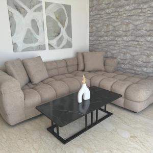 38 Studio luxueux- Corniche à 5 min