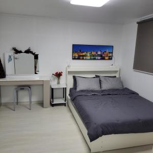 Newly renovated apartment center of Seoul #10