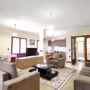 Kristi's Villa Apartments