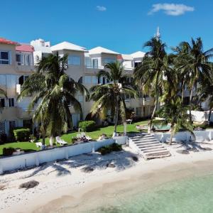 Beautiful Apartment In Cancun Beach Front Ocean View