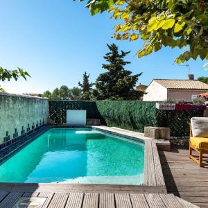 Maison Moderne avec Piscine