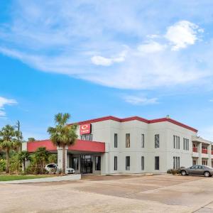 Econo Lodge Inn & Suites Channelview - Houston East