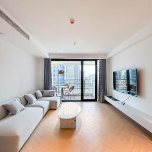 Eastern Hub - Bund Branch TianZiFang superior 2 bedrooms near the Bund