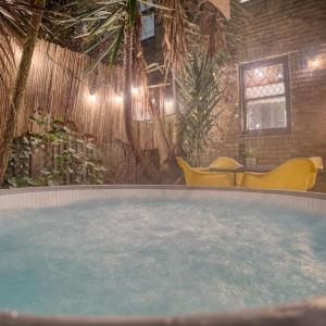 London Fulham - hot tub, parking, games & arcade