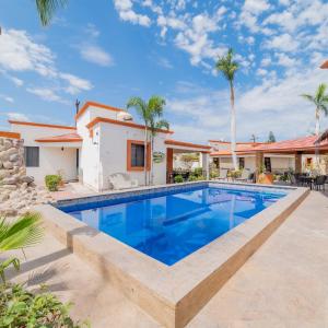 Go Baja Villas 2 Bedroom (King)