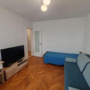 Apartment Hill