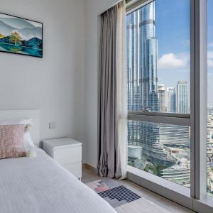 Knokey Burj Khalifa & Fountains View Luxury 2-Bedrooms Apartment