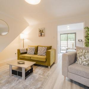 Modern and Stylish Home away from Home