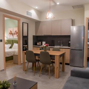 Oreades Parthenon Suites