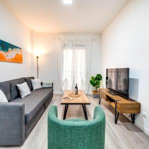 Chic Stay in Heart of Town