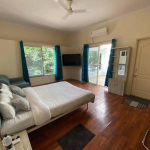 COSMO STAYS PLUTO Beautiful 3 BHK bunglow - PRIME BANER