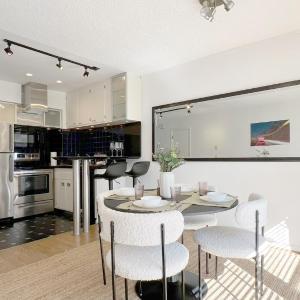 Coastal Retreat Steps from the Santa Monica Beach
