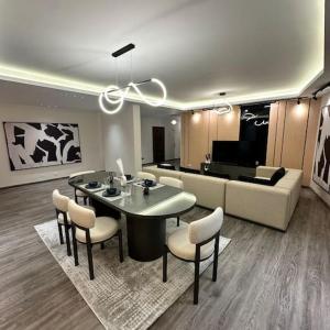 Signature Stays Serene Modern Apartment