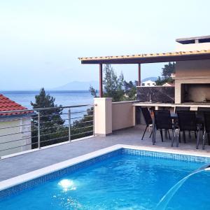 Amazing Apartment In Blato