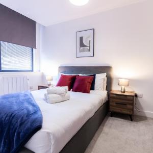 Trendy Apt in the Heart of MCR