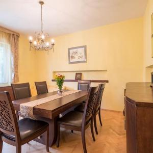 Very Central & Aristocratic 2 Bedroom Apartment with Air conditioning