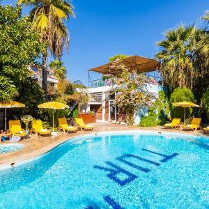 Garden Bloom Hotel