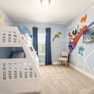 ET008 - Magical Townhouse with Games Room at Reunion