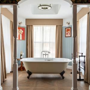 The Drayton Court Hotel