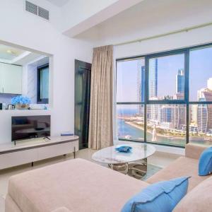 Escan Tower Marina View Apartment