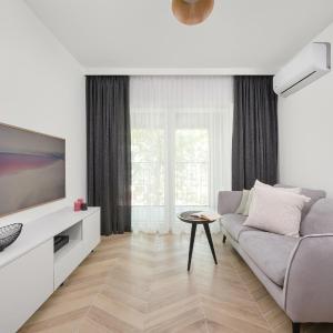Nowoczesny Apartament z Klimatyzacją i Parkingiem by Renters Prestige