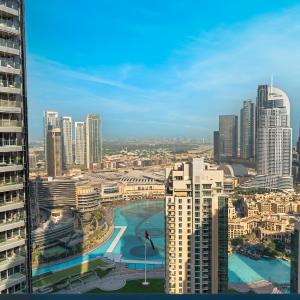 Glamorous Full Fountain view High Floor 4 BR APT