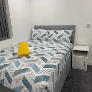 1 Bed Flat - Sleeps 2 - Parking - Wifi