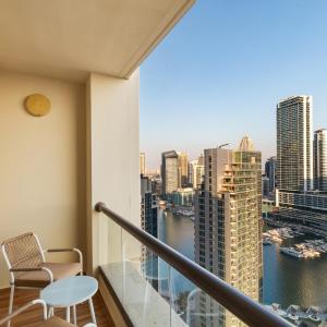 2BR Marina View - Beach Access - Sleeps 8 in JBR