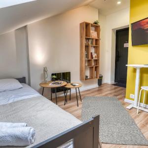 Lily's Studio 6 by Bulgarentals - Central Sofia