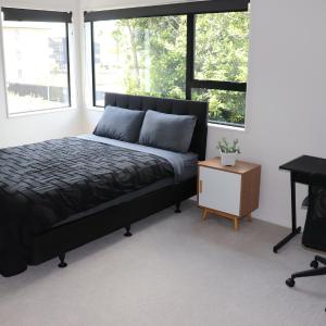 Large Bedroom with Private Bathroom Plus Shared Kitchen and Amenities