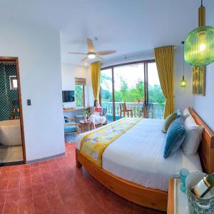 Blue Tropical House Hội An