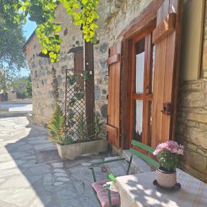 Eleni's Cottage