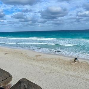 Cancun beach by Brisas 2