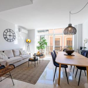 Triplex in the Heart of Málaga