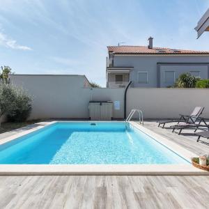 Apartment Volme with Private Pool