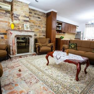 Klevi Apartment