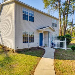 3 Mi to FSU: Townhome w/ Patio in Tallahassee!