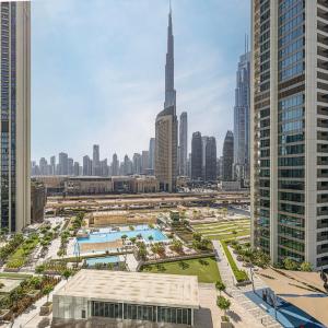 Dubai Mall Connected! AMAZING Burj Khalifa View! Excellent Pool & Gym Access!