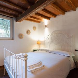 Charming Apartment in the Heart of Santo Spirito
