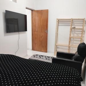 Apartamento 1 no Tremembé quarto cozinha banheiro