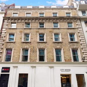 Cannon Street Serviced Apartments by LovelyStay
