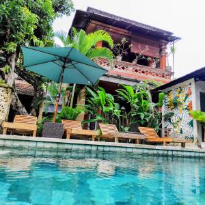 Mandia Bungalows