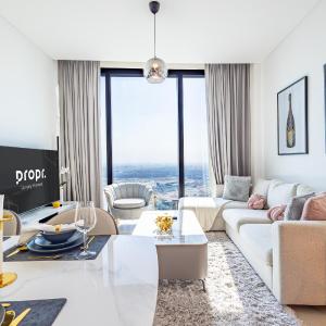 Address JBR: Beachfront Bliss & Sky-high Luxury