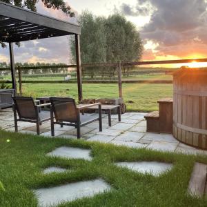 vakantiehuisje M&M airconditioning sauna hottub private garden
