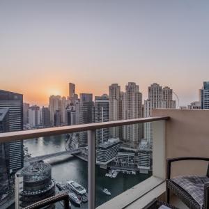 Apartments in Address Dubai Marina Residences connected to Marina Mall