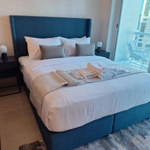 Bright Studio Unit at Lake Terrace with lake view